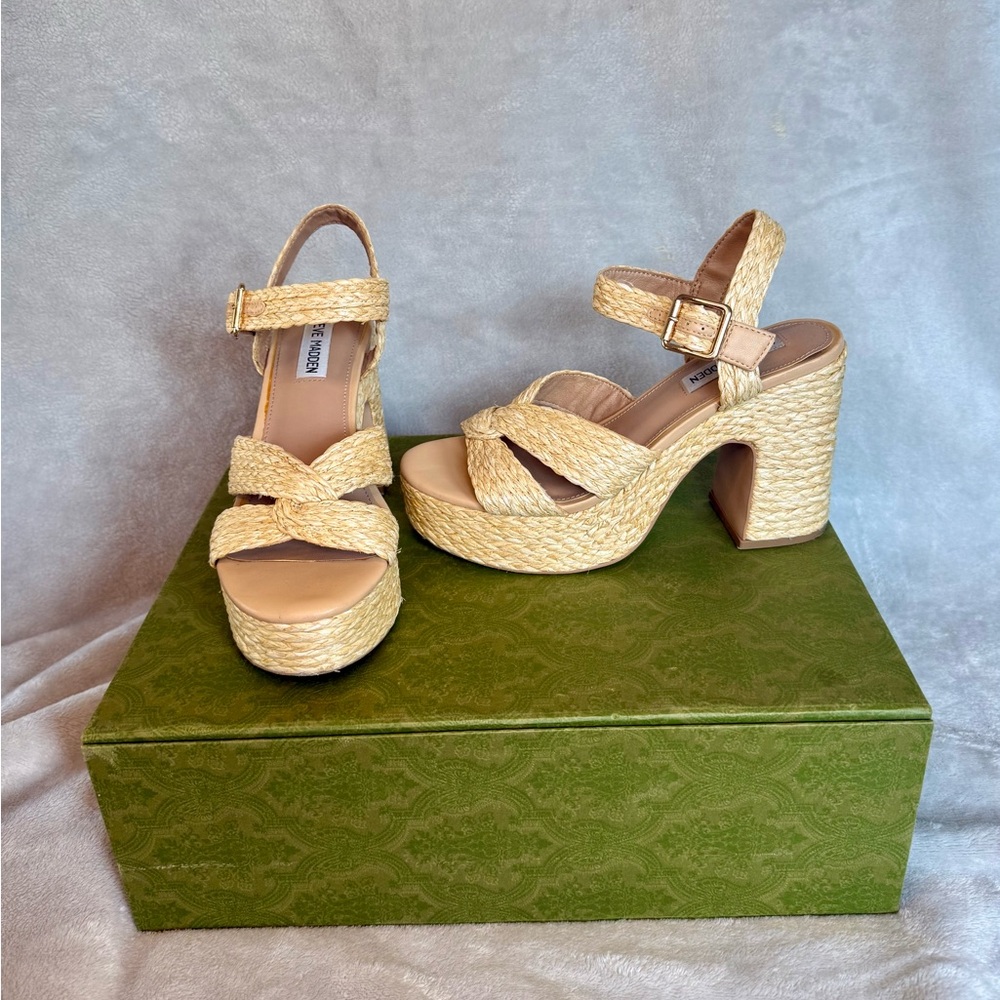 Steve Madden Women's Tan Platform Sandals